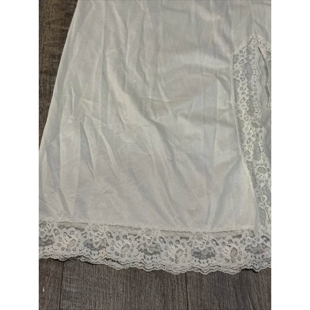 Vintage 70s 80s ILGWU White Tricot Nylon Maxi Half Slip Floral Lace Size 1X USA